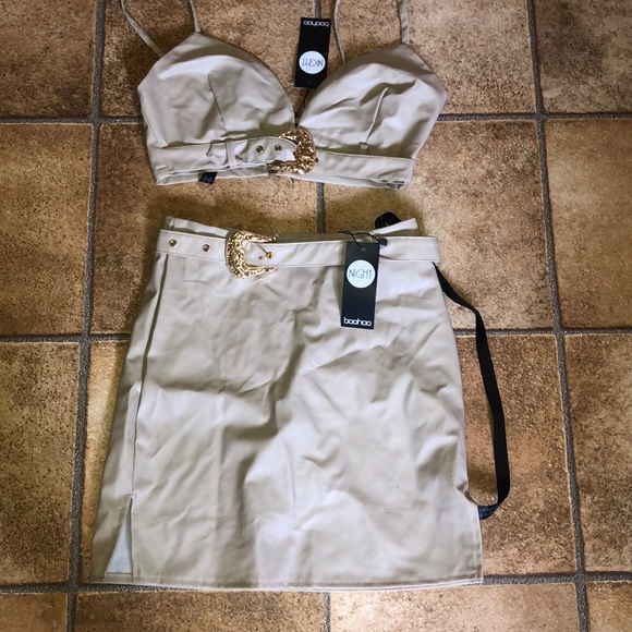 Two peice - Picture 1 of 1